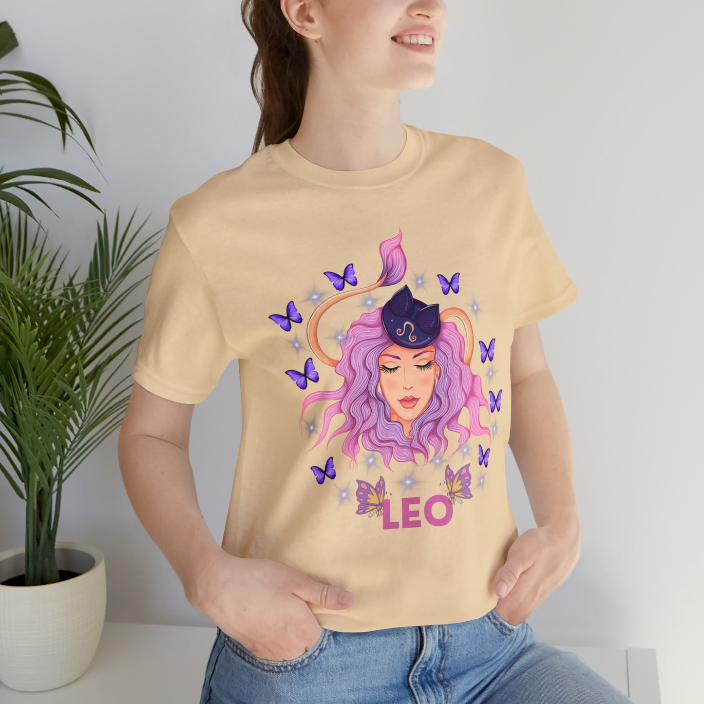 🦋 Leo 🦋 Zodiac Signs- Tees